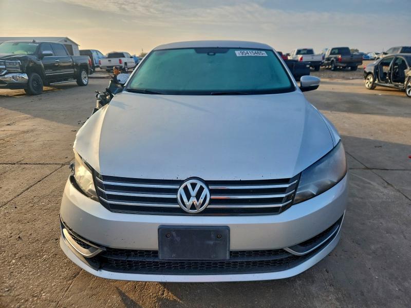 95415465 :رقم المزاد ، 1VWBH7A38DC130161 vin ، 2013 Volkswagen Passat مزاد بيع