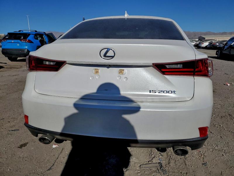 97238445 :رقم المزاد ، JTHBA1D27G5018501 vin ، 2016 Lexus Is مزاد بيع
