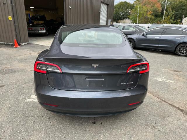 99081765 :رقم المزاد ، 5YJ3E1EB1JF119421 vin ، 2018 Tesla Model 3 مزاد بيع