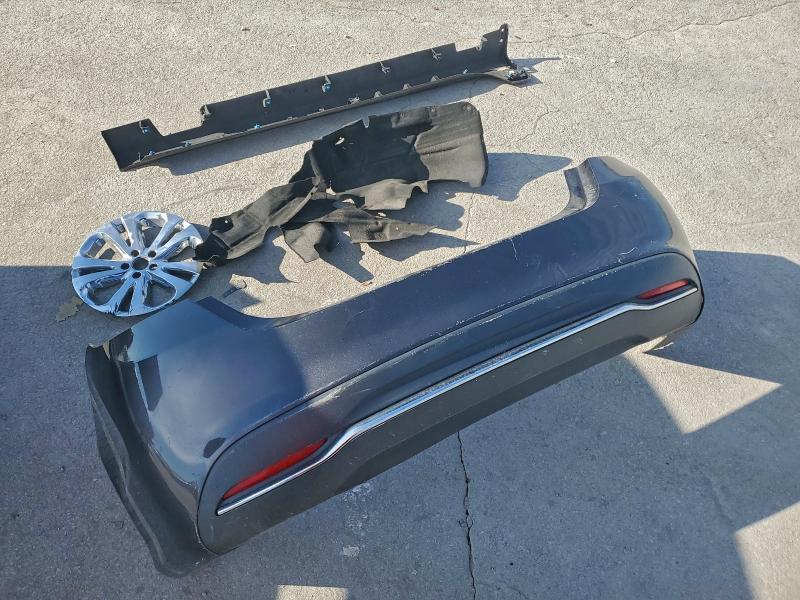 2015 Chrysler 200 მანქანა იყიდება აუქციონზე, vin: 1C3CCCAB0FN646368, აუქციონის ნომერი: 96158555
