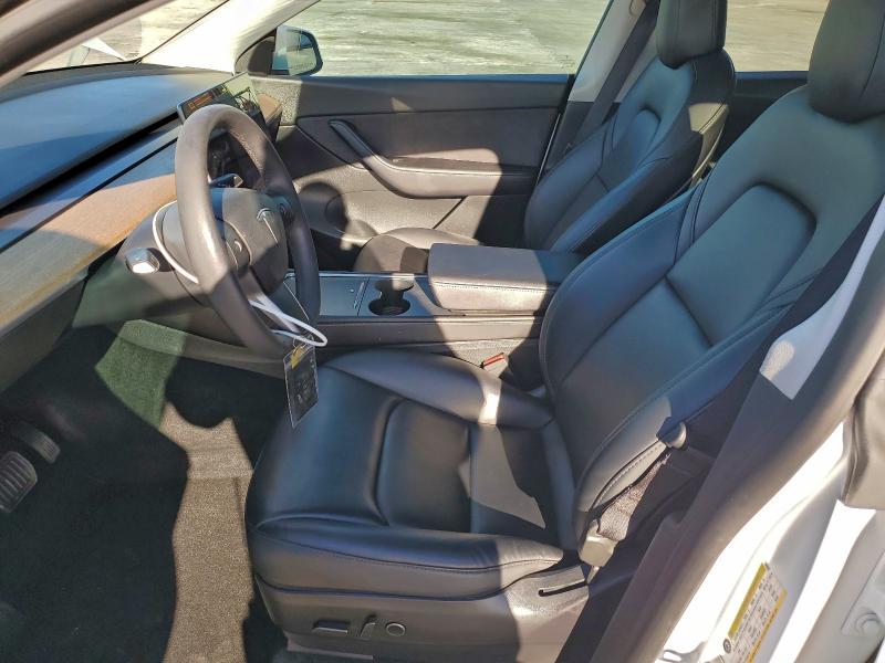 96842015 :رقم المزاد ، 7SAYGDEEXNF349561 vin ، 2022 Tesla Model Y مزاد بيع