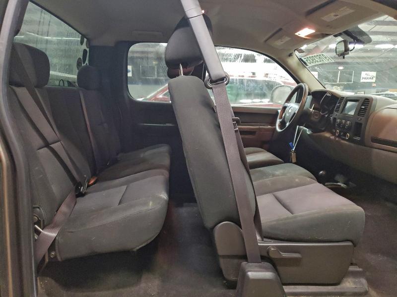 Auction sale of the 2013 Chevrolet Silverado, vin: 1GCRKREA2DZ108984, lot number: 97623935