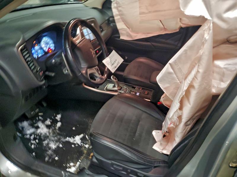 Продажа на аукционе авто 2022 Mitsubishi Outlander, vin: JA4J2VA71NZ611739, номер лота: 97181095