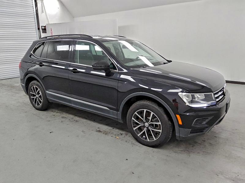 2021 Volkswagen Tiguan მანქანა იყიდება აუქციონზე, vin: 3VV3B7AX3MM105535, აუქციონის ნომერი: 95786405