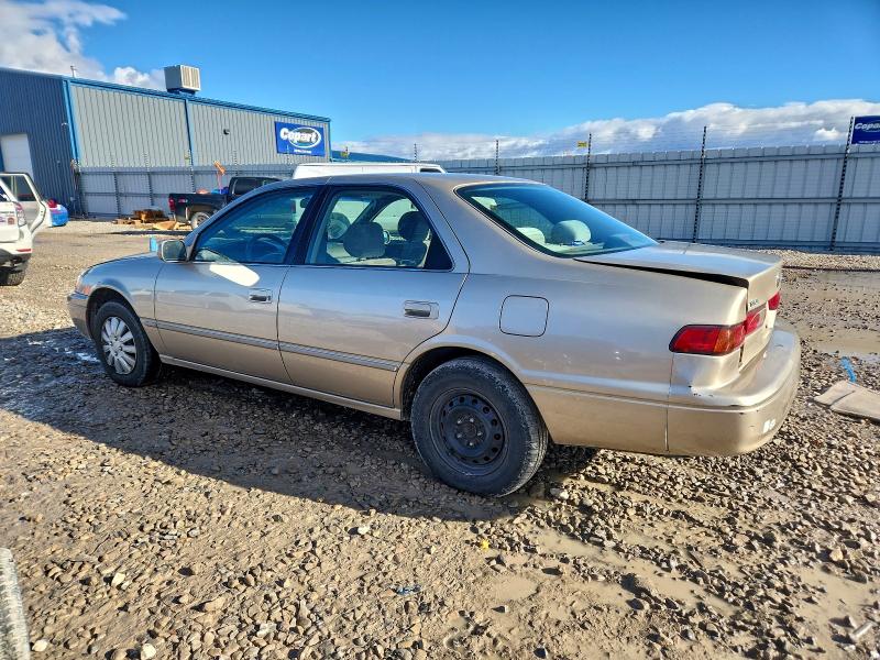 59718806 :رقم المزاد ، JT2BG22K4X0268373 vin ، 1999 Toyota Camry مزاد بيع