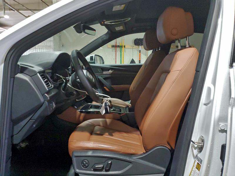 97173725 :رقم المزاد ، WA1EAAFY4N2019842 vin ، 2022 Audi Q5 مزاد بيع