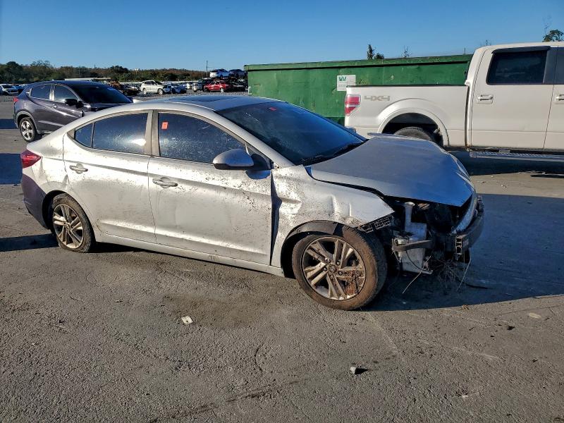 96674695 :رقم المزاد ، 5NPD84LF2KH424027 vin ، 2019 Hyundai Elantra مزاد بيع