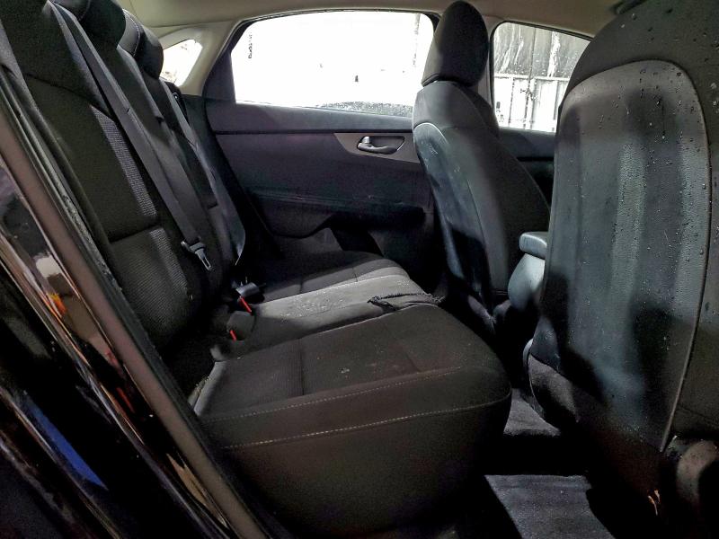 95249615 :رقم المزاد ، 3KPF24AD6KE072764 vin ، 2019 Kia Forte مزاد بيع