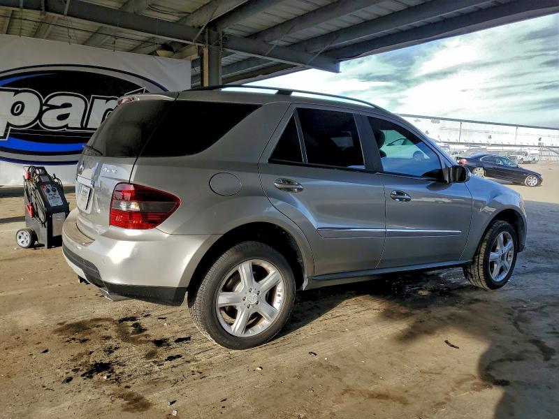 2008 Mercedes-benz Ml მანქანა იყიდება აუქციონზე, vin: 4JGBB86E38A328258, აუქციონის ნომერი: 96552175