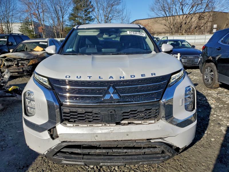 Продаж на аукціоні авто 2022 Mitsubishi Outlander, vin: JA4J4TA87NZ019883, номер лоту: 97446165