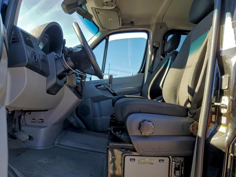 96139855 :رقم المزاد ، WDZPE7CD6GP186569 vin ، 2016 Mercedes-benz Sprinter مزاد بيع