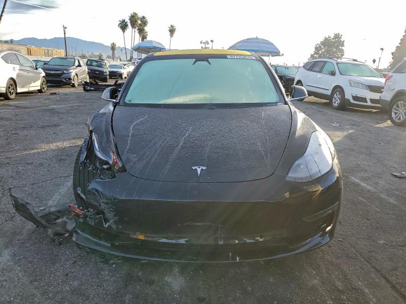 97795255 :رقم المزاد ، 5YJ3E1EB8KF196983 vin ، 2019 Tesla Model 3 مزاد بيع