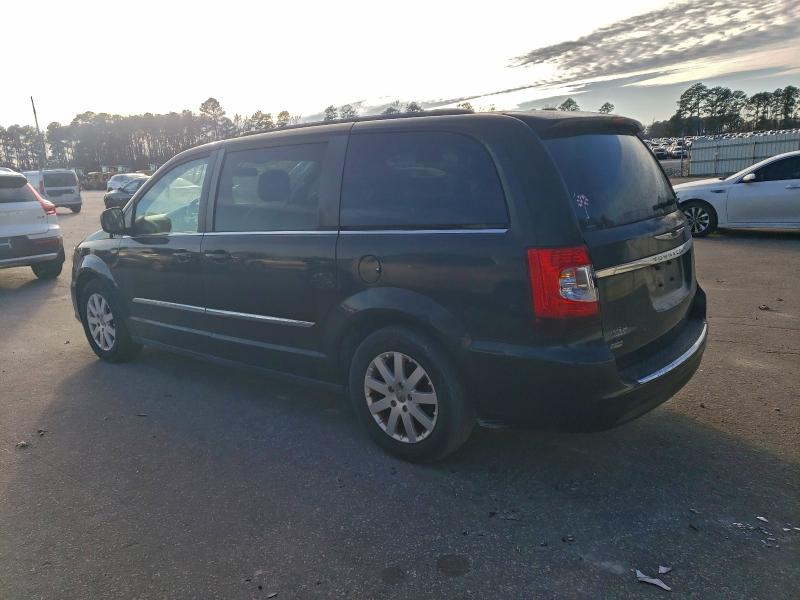 96454745 :رقم المزاد ، 2C4RC1BG2GR147905 vin ، 2016 Chrysler Town & Country مزاد بيع