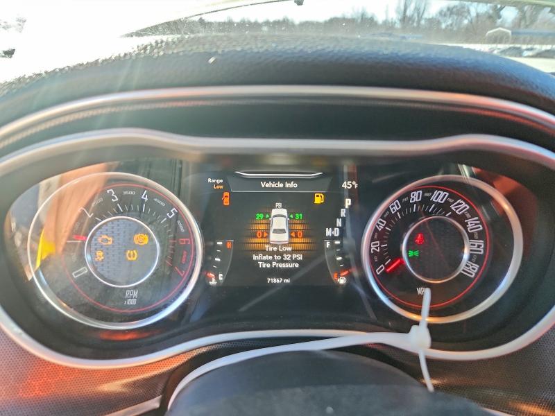 98791015 :رقم المزاد ، 2C3CDZFJ5FH769835 vin ، 2015 Dodge Challenger مزاد بيع