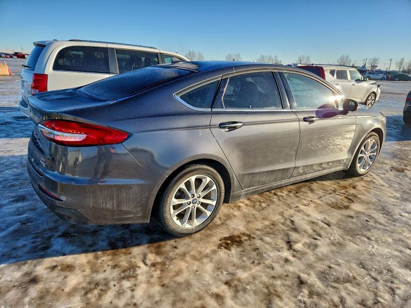 Продажа на аукционе авто 2020 Ford Fusion, vin: 3FA6P0MUXLR230920, номер лота: 97384645