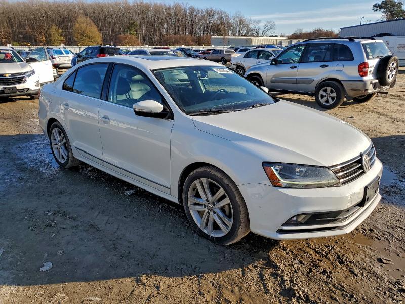 95443645 :رقم المزاد ، 3VWL17AJ5HM225529 vin ، 2017 Volkswagen Jetta مزاد بيع