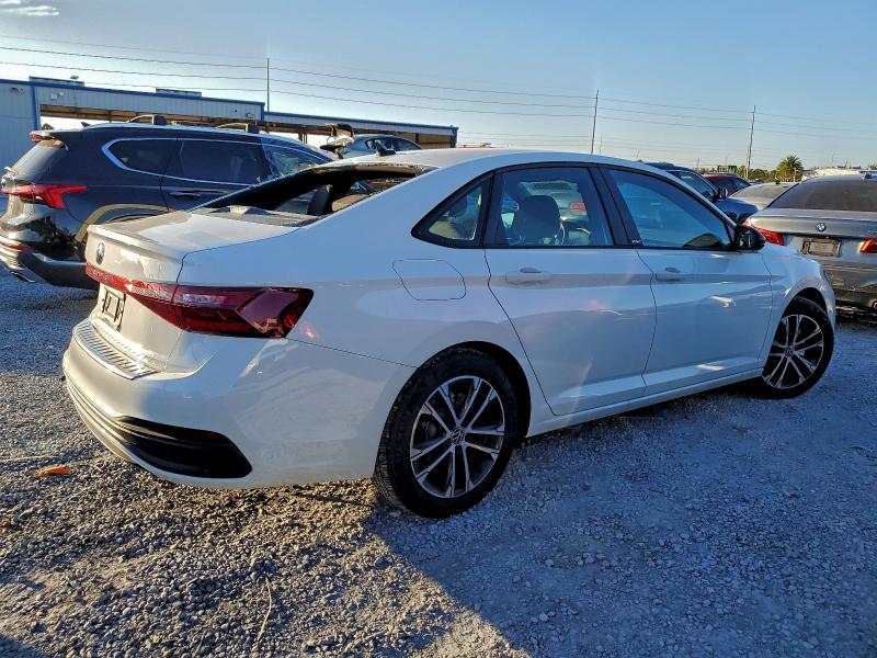 99072455 :رقم المزاد ، 3VWBX7BU1SM054434 vin ، 2025 Volkswagen Jetta مزاد بيع