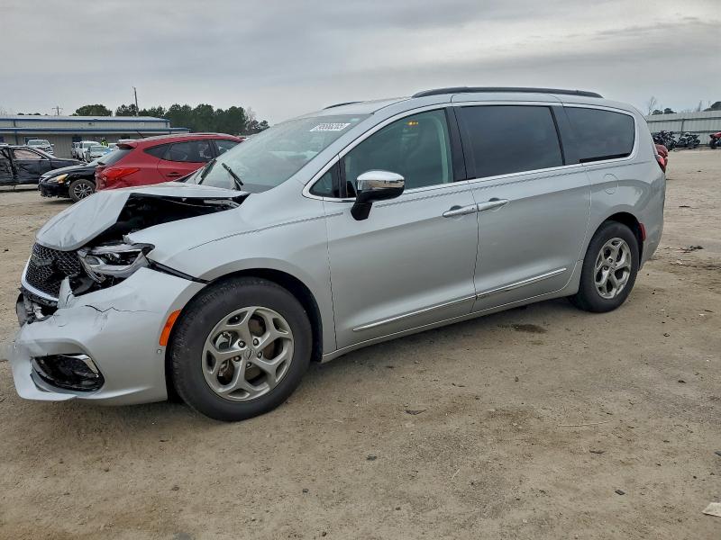 Продажа на аукционе авто 2023 Chrysler Pacifica, vin: 2C4RC1GG9PR597768, номер лота: 95566205