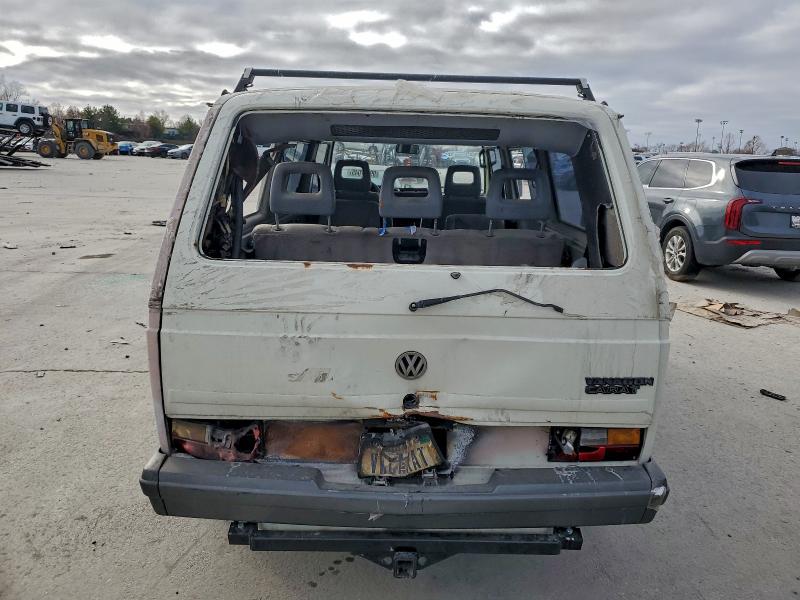 99017045 :رقم المزاد ، WV2YB0256LH083575 vin ، 1990 Volkswagen Vanagon Bu مزاد بيع