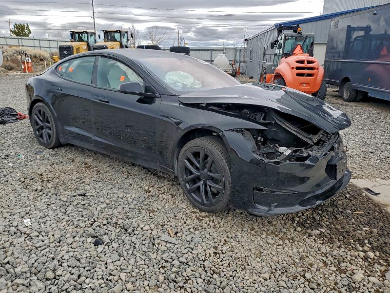 Продажа на аукционе авто 2022 Tesla Model S, vin: 5YJSA1E69NF483165, номер лота: 96639025