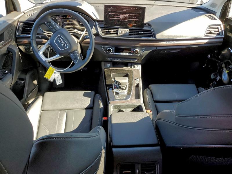2025 Audi Q5 E მანქანა იყიდება აუქციონზე, vin: WA1E2AFY8S2062055, აუქციონის ნომერი: 94164015