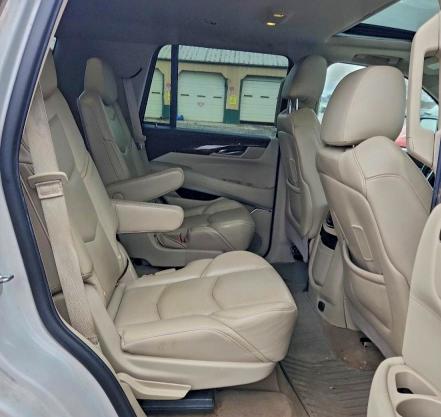 Продажа на аукционе авто 2018 Cadillac Escalade, vin: 1GYS4BKJ1JR103885, номер лота: 96981825