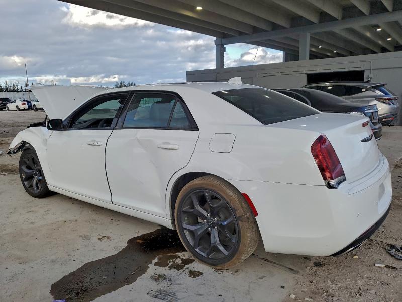 Продажа на аукционе авто 2023 Chrysler 300 S, vin: 2C3CCABG1PH637171, номер лота: 97151585