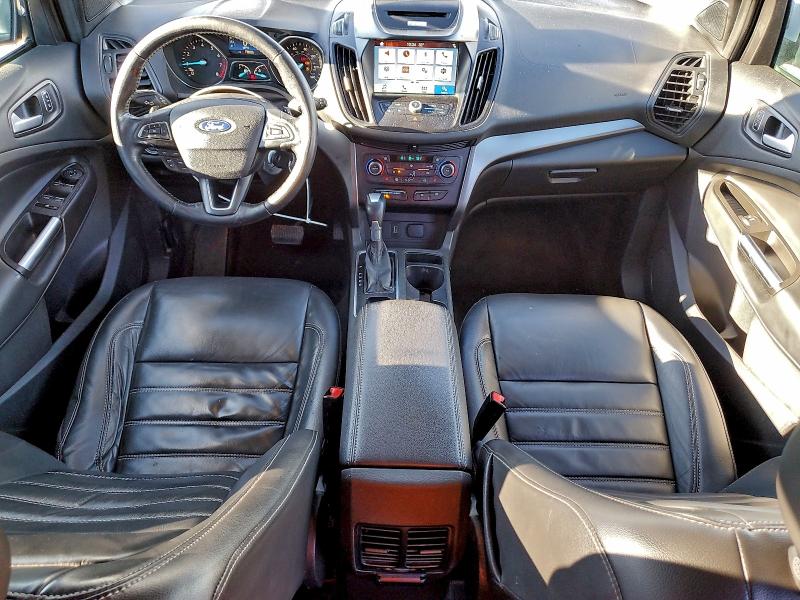 94177525 :رقم المزاد ، 1FMCU9GD0HUD99300 vin ، 2017 Ford Escape مزاد بيع