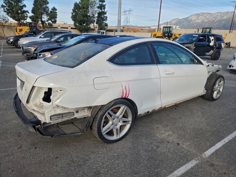 Продаж на аукціоні авто 2013 Mercedes-benz C, vin: WDDGJ4HBXDG053347, номер лоту: 98021965