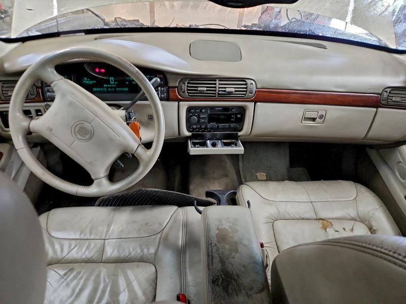 96511155 :رقم المزاد ، 1G6KD54Y8WU797712 vin ، 1998 Cadillac Deville مزاد بيع