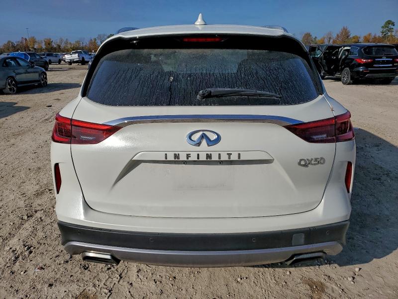 97976825 :رقم المزاد ، 3PCAJ5M30KF104849 vin ، 2019 Infiniti Qx50 مزاد بيع