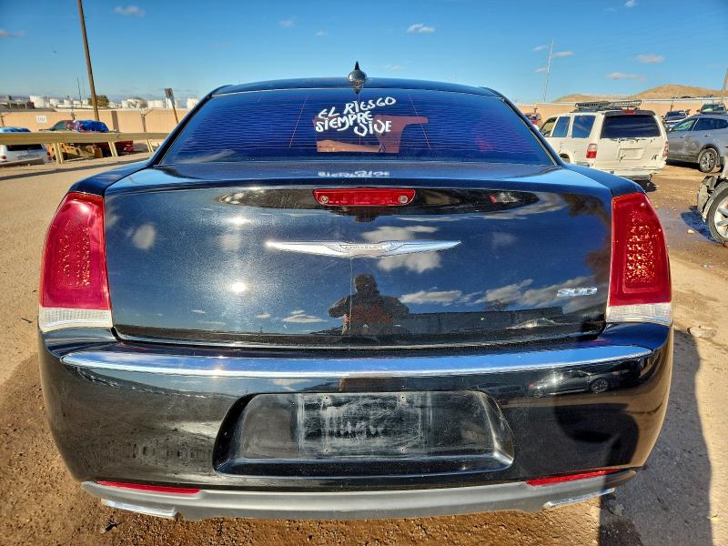 95033815 :رقم المزاد ، 2C3CCAEG3JH127021 vin ، 2018 Chrysler 300 مزاد بيع