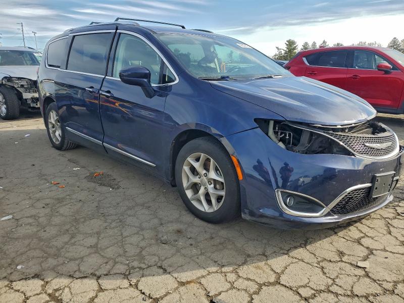 Продажа на аукционе авто 2017 Chrysler Pacifica, vin: 2C4RC1EGXHR653009, номер лота: 96309125