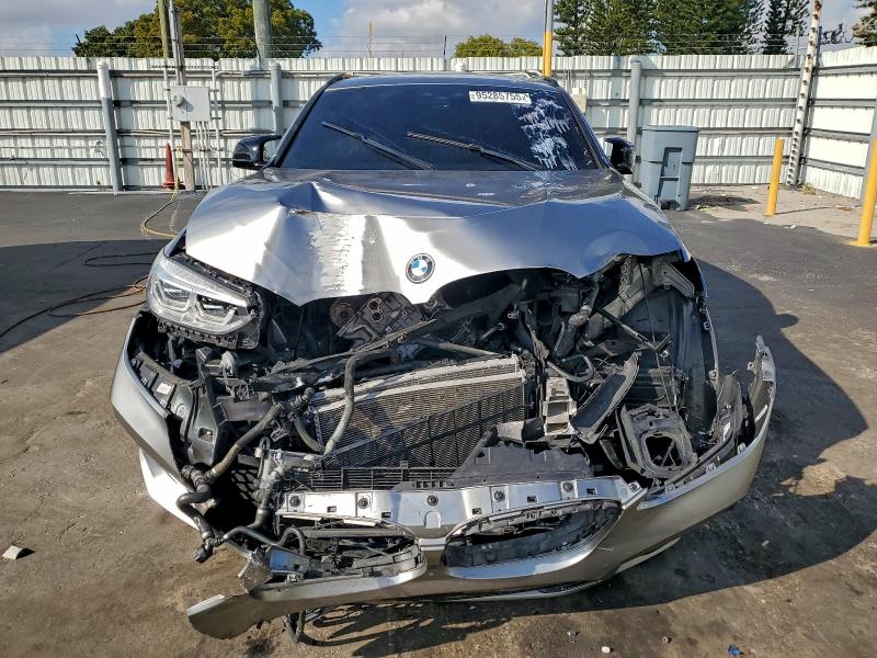 95285755 :رقم المزاد ، 5YMUJ0C03M9H17580 vin ، 2021 Bmw X4 مزاد بيع