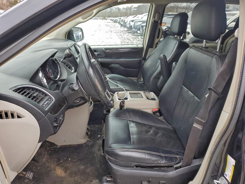 2014 Chrysler Town & Country მანქანა იყიდება აუქციონზე, vin: 2C4RC1CG0ER228929, აუქციონის ნომერი: 95345695