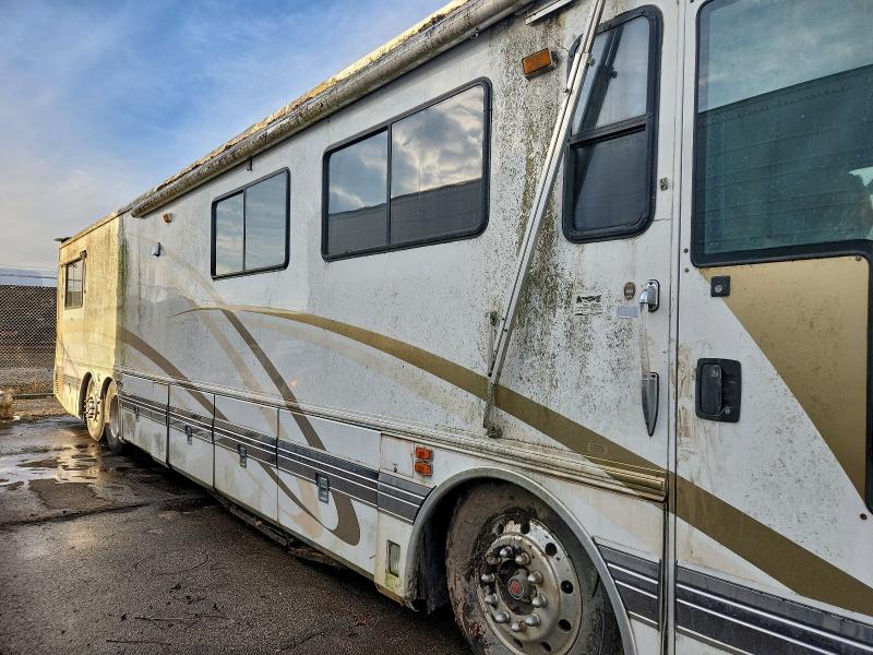 96179015 :رقم المزاد ، 4VZAT179XXC029230 vin ، 1999 Spartan Motors Motorhome مزاد بيع