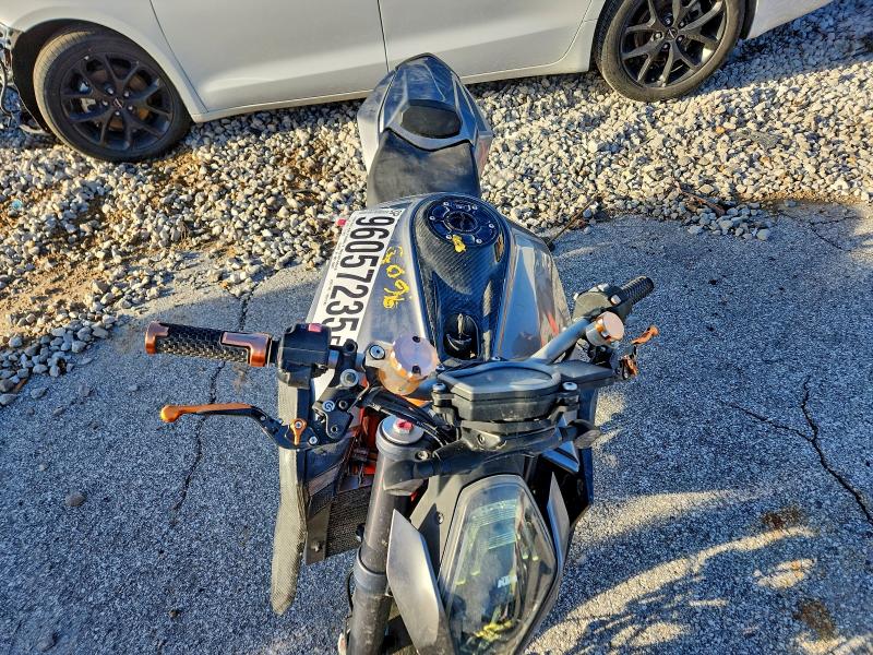 96057235 :رقم المزاد ، VBKV39408FM920664 vin ، 2015 Ktm 1290 مزاد بيع