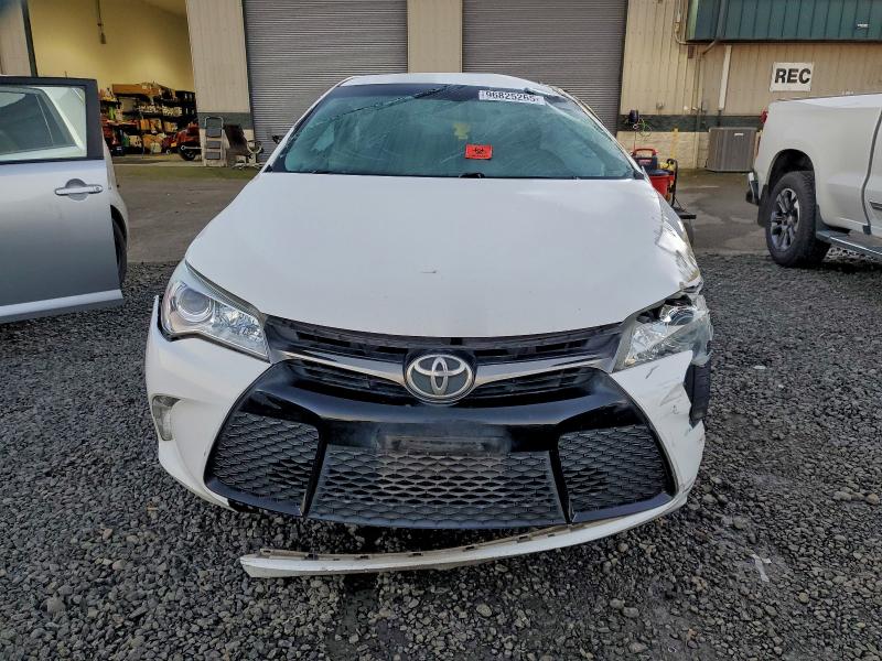 2015 Toyota Camry მანქანა იყიდება აუქციონზე, vin: 4T1BF1FK6FU035760, აუქციონის ნომერი: 96825265