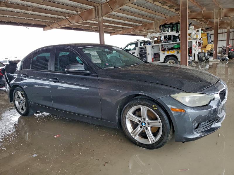 2015 Bmw 320 მანქანა იყიდება აუქციონზე, vin: WBA3B1G59FNT64229, აუქციონის ნომერი: 76036395