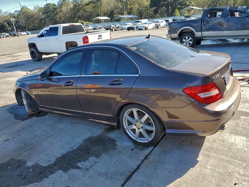 2013 Mercedes-benz C მანქანა იყიდება აუქციონზე, vin: WDDGF4HB0DR264367, აუქციონის ნომერი: 96173885