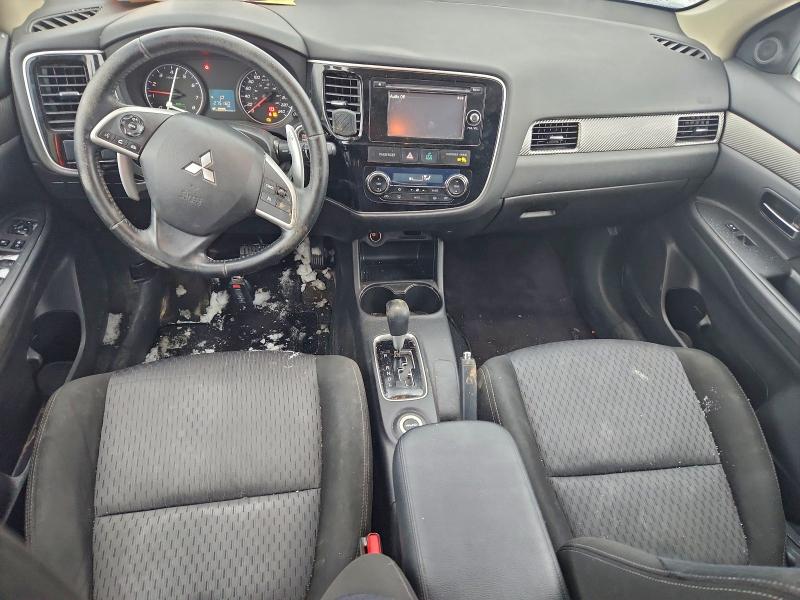 96141105 :رقم المزاد ، JA4JZ3AX9FZ603700 vin ، 2015 Mitsubishi Outlander مزاد بيع