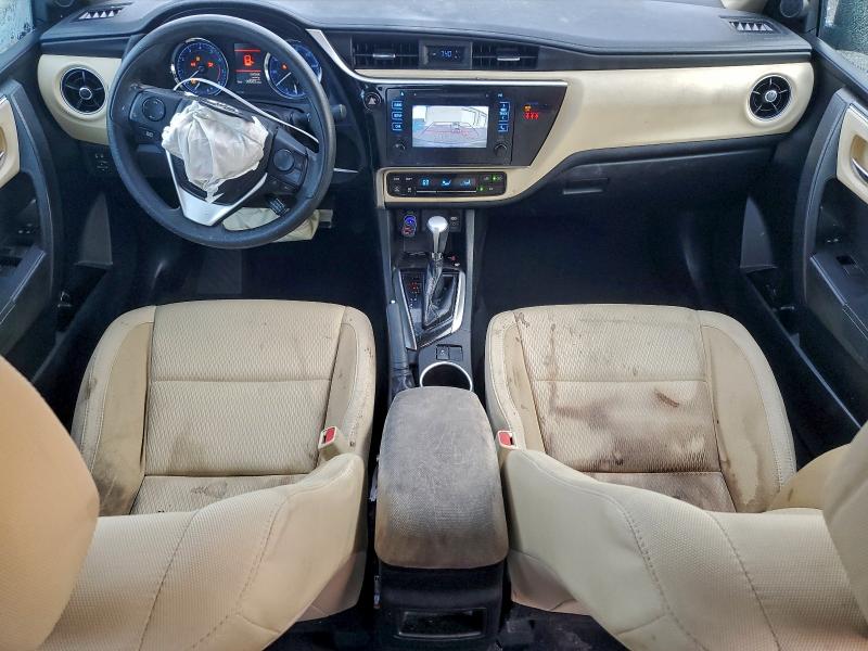 95655255 :رقم المزاد ، 5YFBURHE1JP760155 vin ، 2018 Toyota Corolla مزاد بيع
