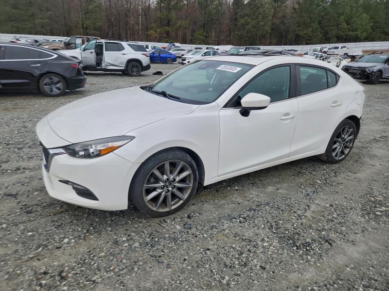 93603805 :رقم المزاد ، 3MZBN1V30JM211570 vin ، 2018 Mazda 3 مزاد بيع