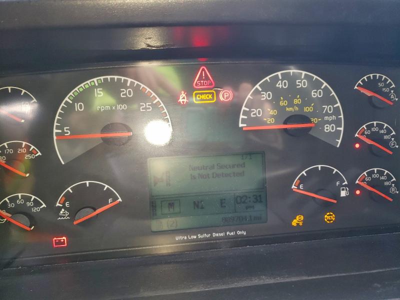 94441055 :رقم المزاد ، 4V5N19DG1HN976589 vin ، 2017 Volvo Vnl مزاد بيع