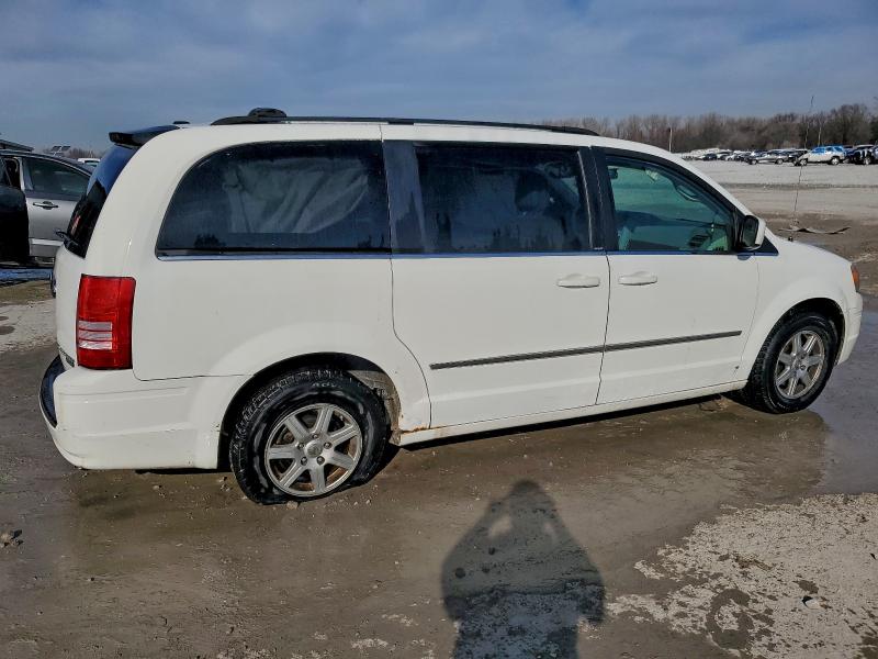 2010 Chrysler Town & Country მანქანა იყიდება აუქციონზე, vin: 2A4RR5D16AR479801, აუქციონის ნომერი: 97274115