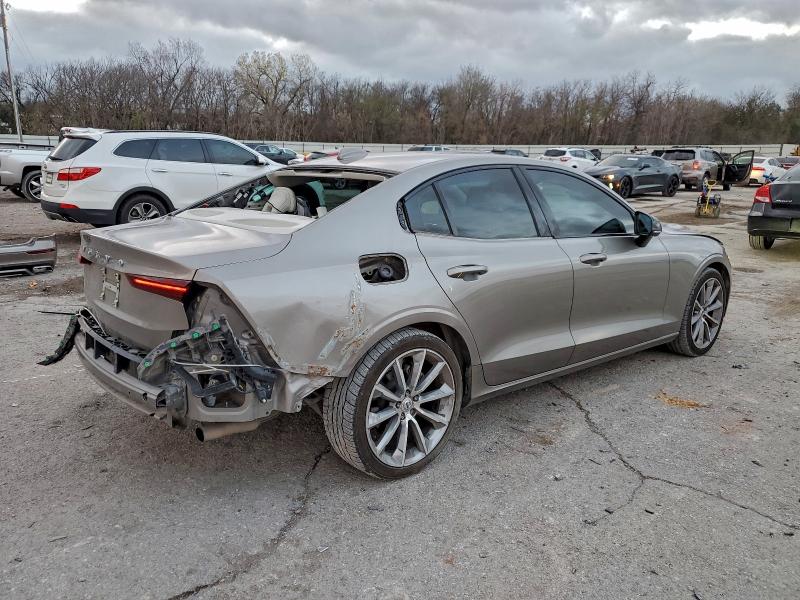 2021 Volvo S60 მანქანა იყიდება აუქციონზე, vin: 7JR102FZ4MG118346, აუქციონის ნომერი: 91250375