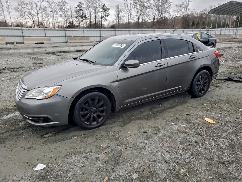 Auction sale of the 2013 Chrysler 200, vin: 1C3CCBBB8DN538425, lot number: 53086946