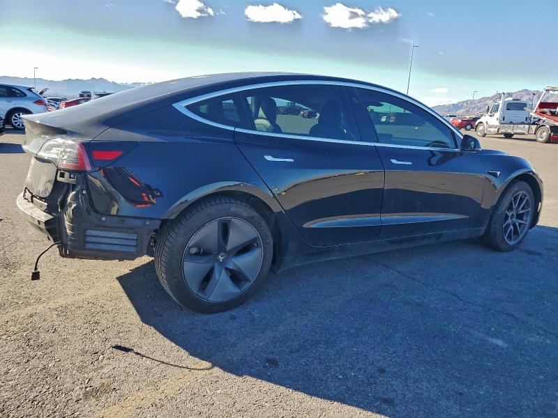 Продаж на аукціоні авто 2018 Tesla Model 3, vin: 5YJ3E1EA9JF070945, номер лоту: 94816935