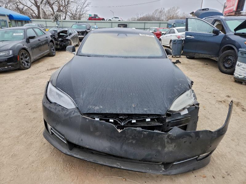 2017 Tesla Model S მანქანა იყიდება აუქციონზე, vin: 5YJSA1E14HF189679, აუქციონის ნომერი: 95687345