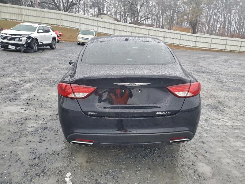 97441045 :رقم المزاد ، 1C3CCCDGXFN567460 vin ، 2015 Chrysler 200 مزاد بيع
